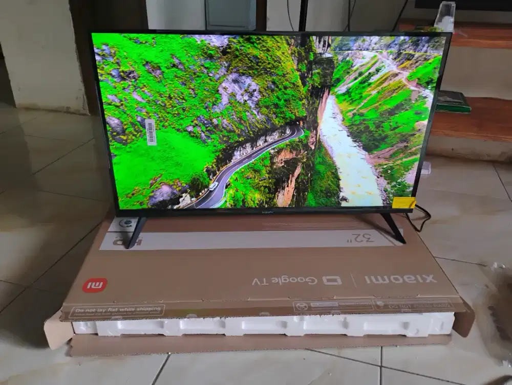 Xiaomi google tv HD Dolby almost