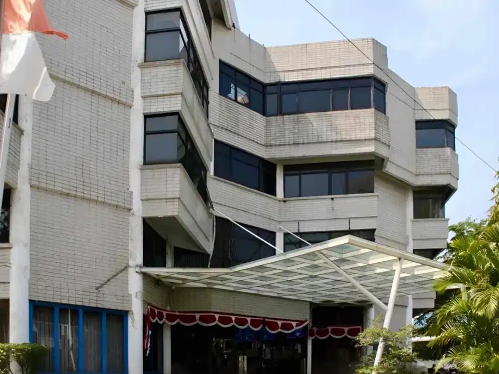 Dijual Bawah NJOP Gedung Komersial 4 Lantai di Kelapa Gading