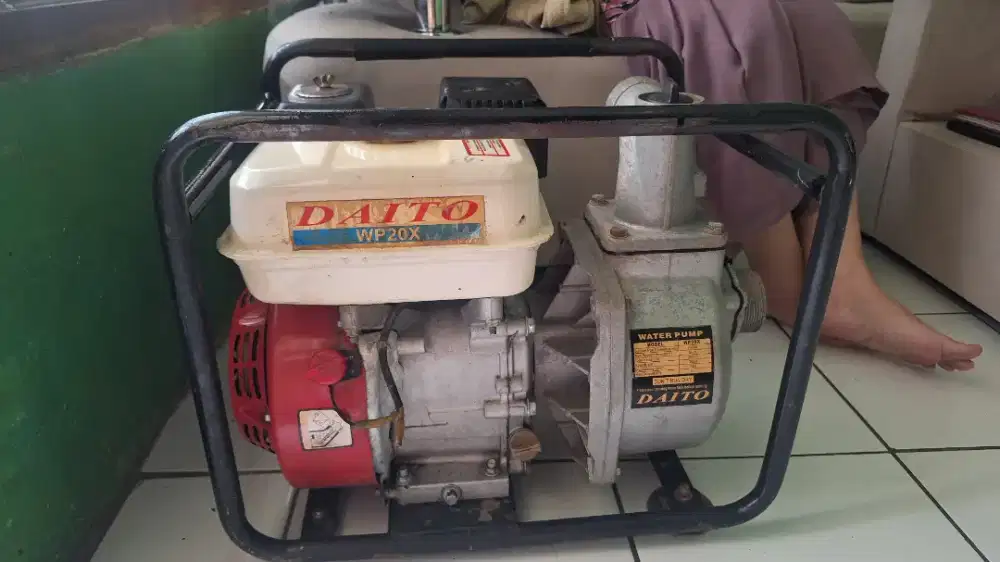 Mesin Pompa Air / Alkon Bensin DAITO WP20X (2 Inch)