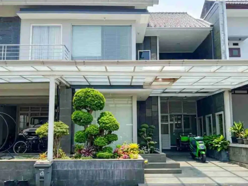 DIJUAL RUMAH siap huni 2 LANTAI DALAM CLUSTER Mainroad ANTAPANI