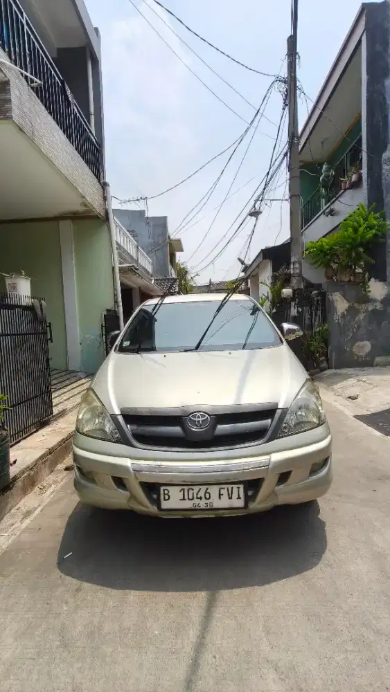 Kijang Innova Type E Tahun 2007