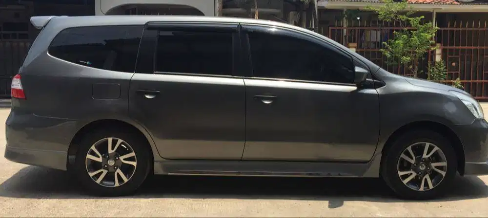 Grand Livina 1.5 SV 2018 Special Version Bensin-AT