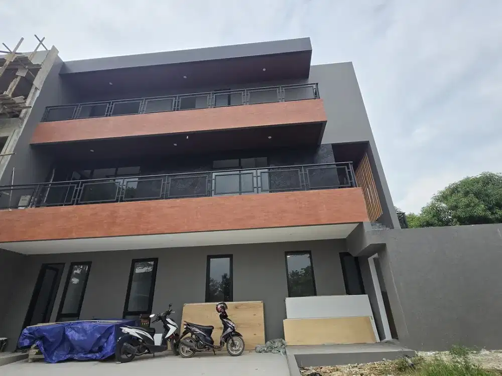 JUAL RUMAH MEWAH SUTERA FERONIA PARK ALAM SUTERA