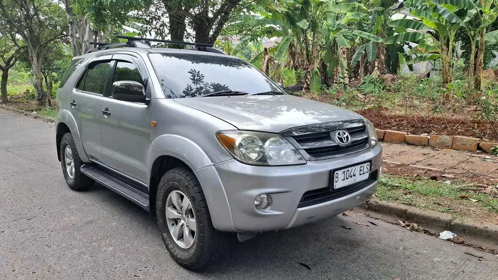 Toyota Fortuner 2007 Bensin