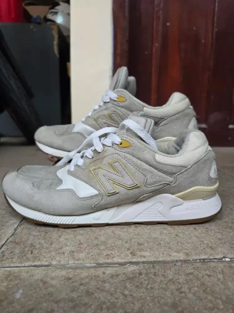 New Balance 878 beige white krem abu abu