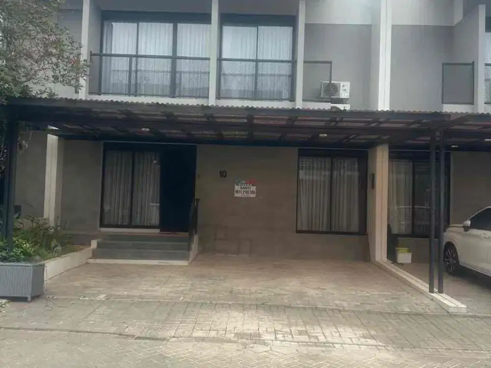 Disewakan rumah bagus 2 lantai kota baru parahyangan