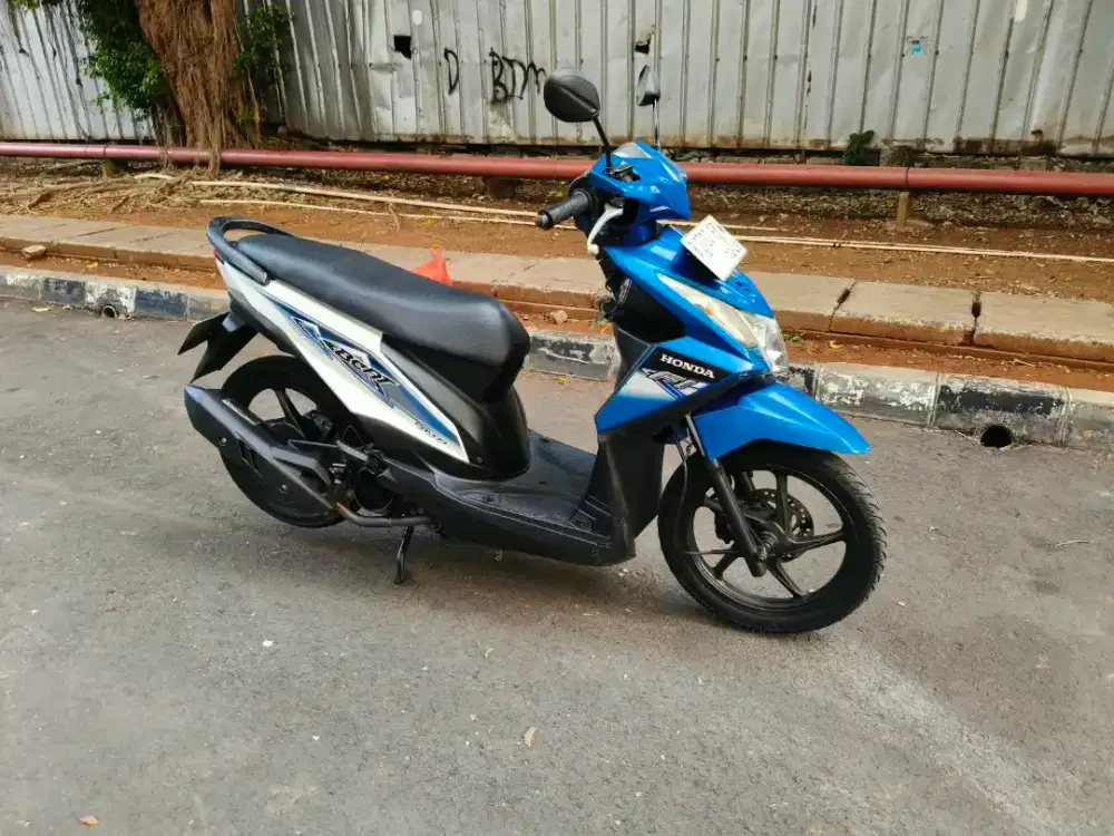 Honda Beat 110cc PGM-FI Tahun 2013