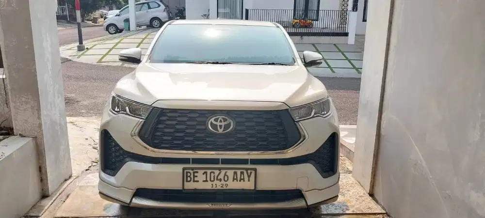 DIJUAL Toyota Zenix V HV CVT Modellista Hybrid-AT 2024 HARGA NEGO