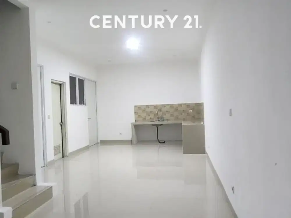 Rare Rumah Di Cluster South Thames JGC LT 90m LB 85m Renovasi