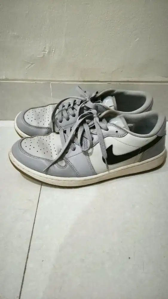 Air Jordan 1 Low Golf 'Wolf Grey' BEKAS