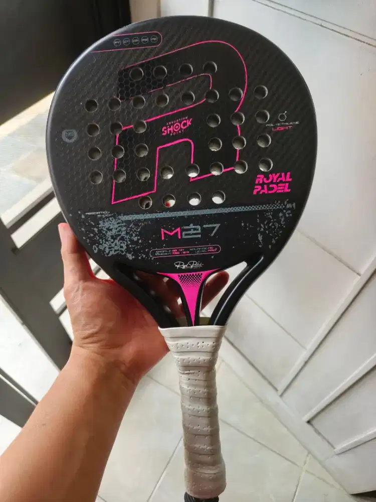 preloved raket padel royal padel m27 light pink
