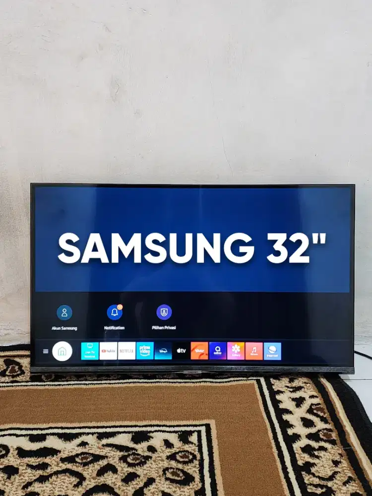 TV Samsung Smart 32 inci - layar jernih bening