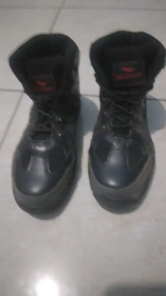 Sepatu Paramaunt uk 39
