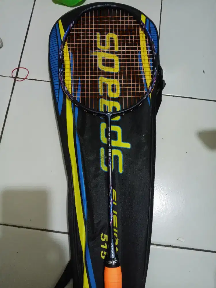 Raket badminton hundred rock r9