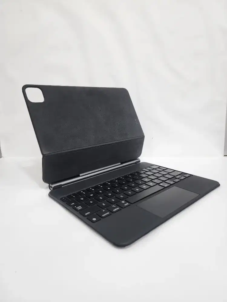 Apple magic keyboard 11 inch