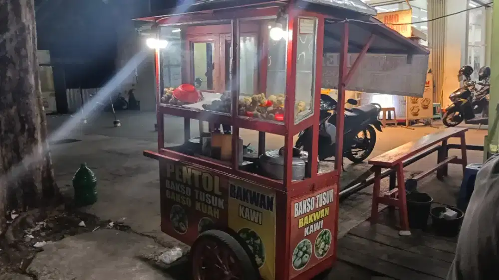 Penjualan bakso pentol