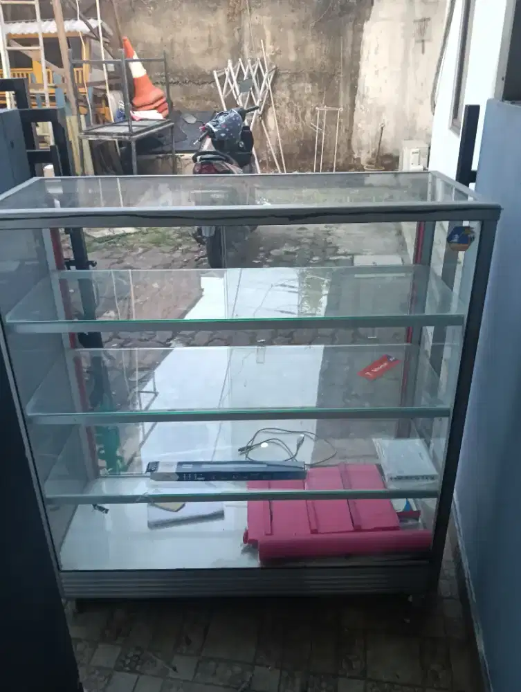 Etalase warung 60 m