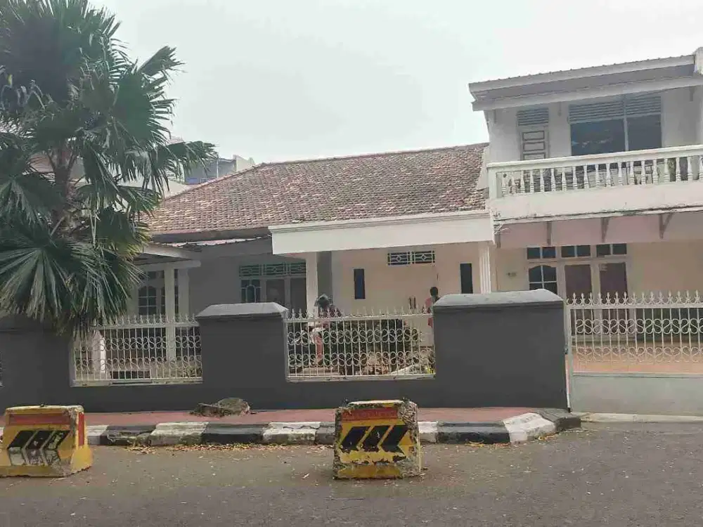 Disewakan rumah besar dekat TVRI Ilir Barat 1 Palembang