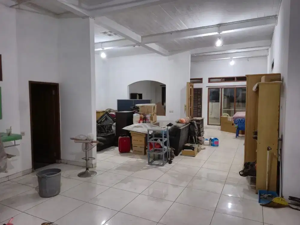 Rumah 3 Lantai di Kurdi Bandung