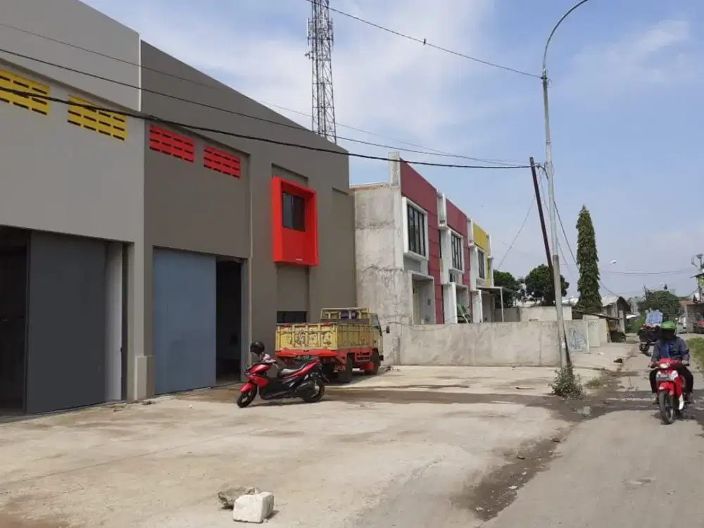 2 Unit Gudang Rendeng Strategis di Sadang Bandung