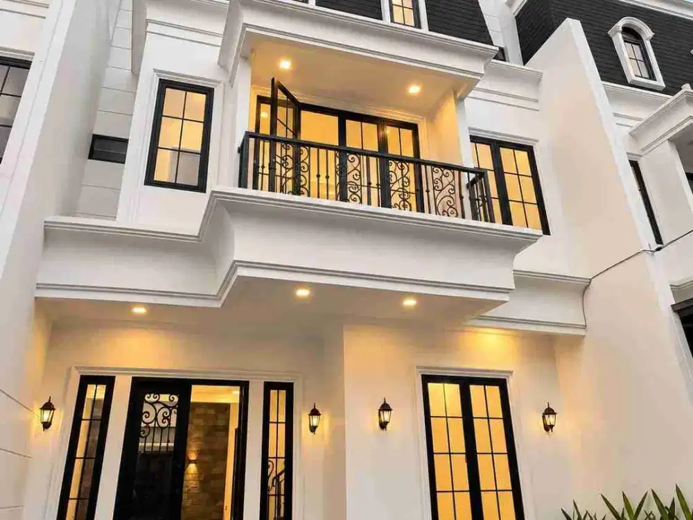 Rumah Mewah di Pondok Bambu Dekat jl.Pahlawan Revolusi, Tiptop, Casablanca, Bassura, Kereta Cepat Halim, Mall Cipinang Indah, KRL Klender