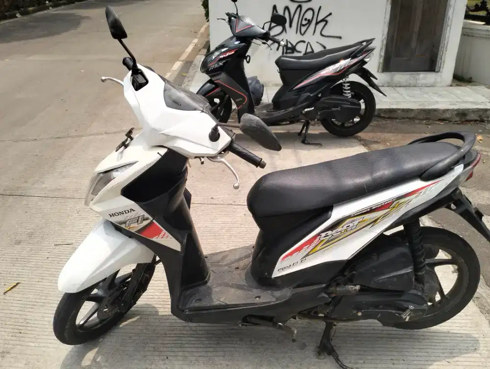 HONDA BEAT FI 2014 MOTOR SEHAT TINGGAL PAKAI LANGSUNG