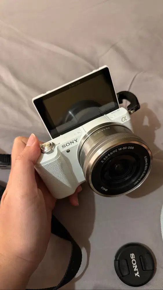 Sony A5100 second mirrorless