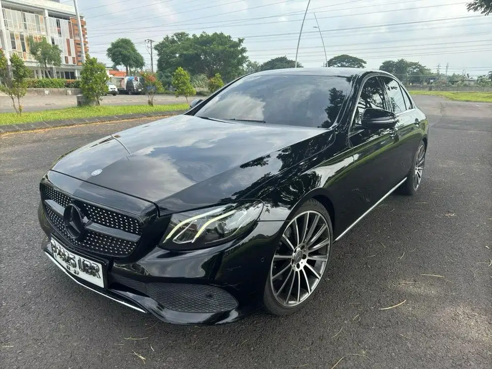 Mercedes benz e250 2017/2018 mint condition surabaya PASTI SUKA