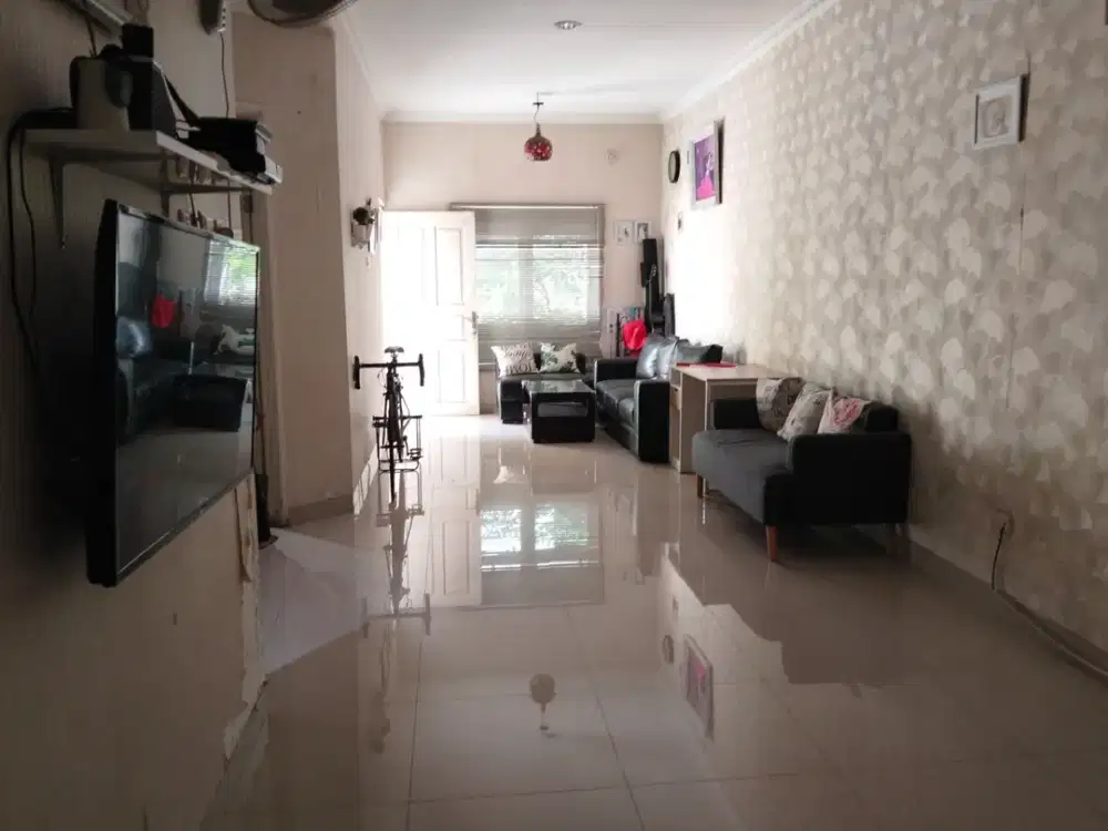 L133S Rumah disewakan di Taman Lembah Hijau Lippo Cikarang