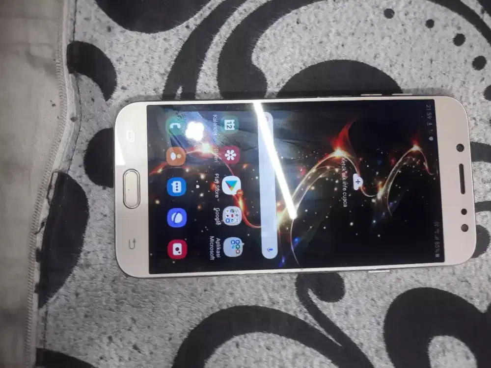 Samsung j7 pro nfc 3/32 batangan siap.pakai