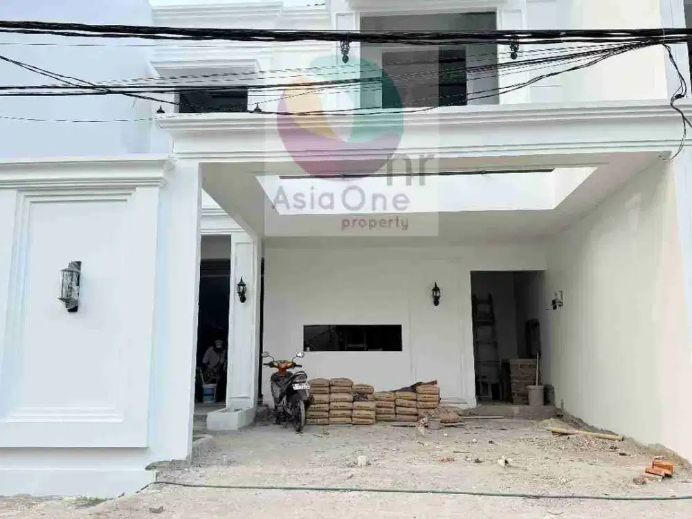 Jual Rumah Mewah Dalam Konplek Di Billymoon Jakarta Timur