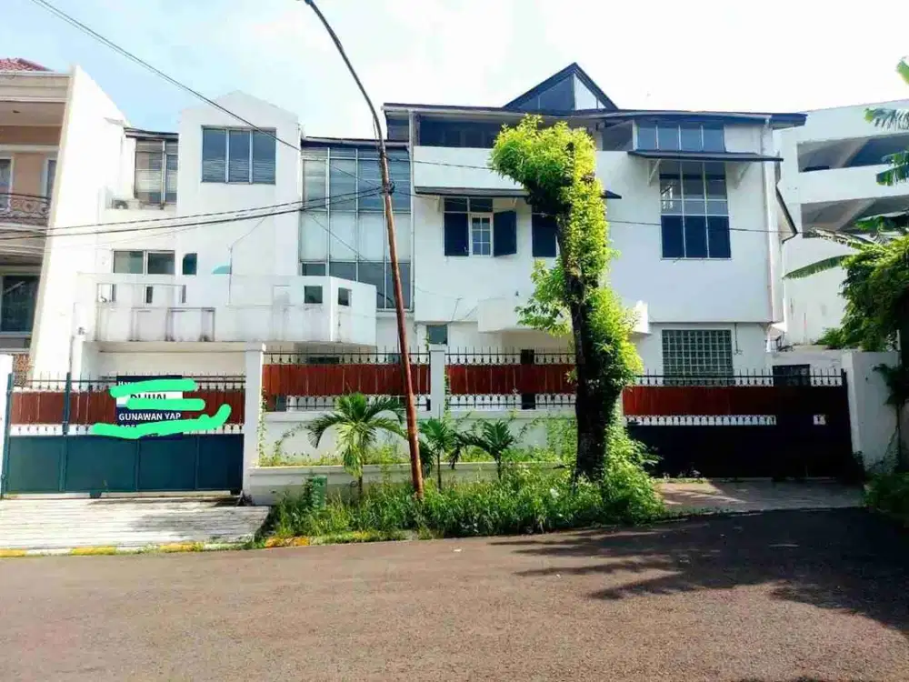 DIJUAL RUMAH PURI INDAH
