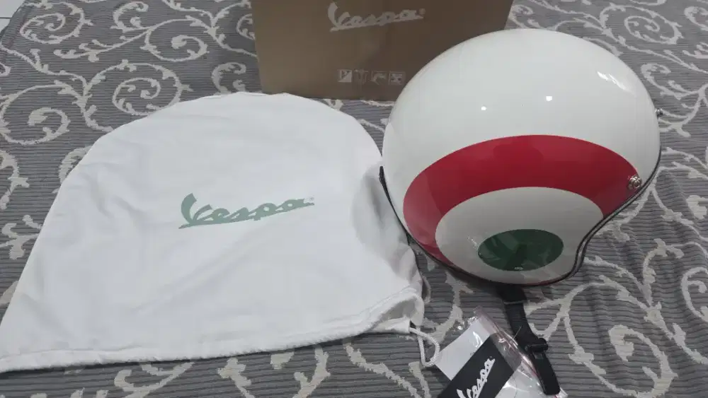 Baruu helm Vespa Nations Helmet 2.0 Italian