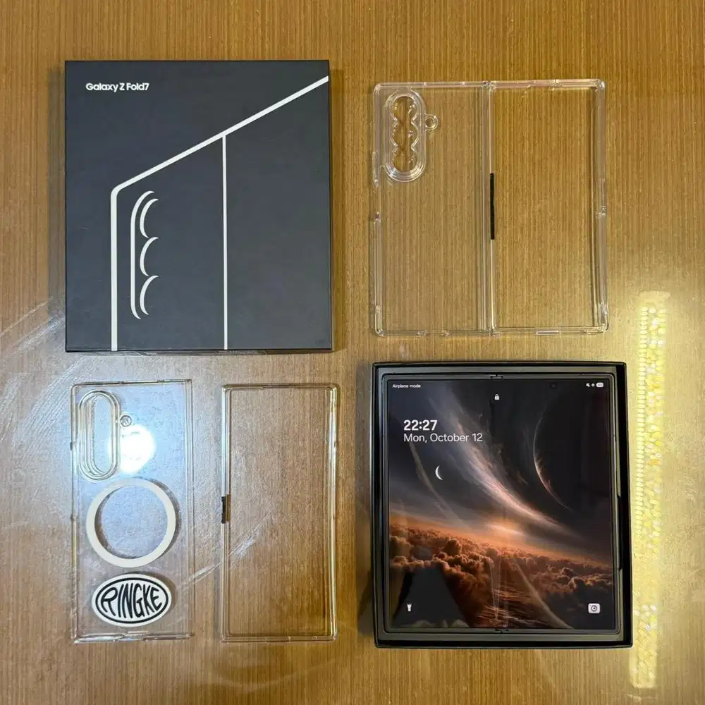 Samsung Galaxy Z Fold7 - Hitam - 256 GB - SEIN