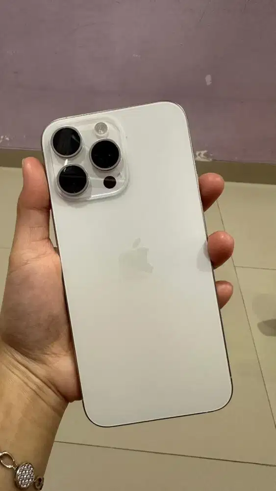 IPHONE 15 PROMAX 256 gb ex ibox pemakaian perempuan, pribadi.
