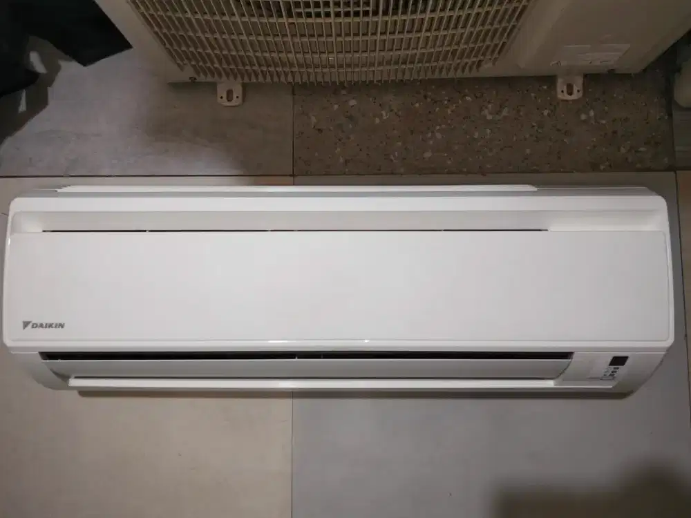 Indor ac Daikin 1pk malaysia evap mulus