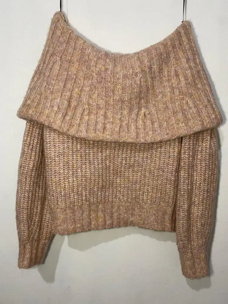 SWEATER RAJUT OFF SHOULDER PINKY H&M