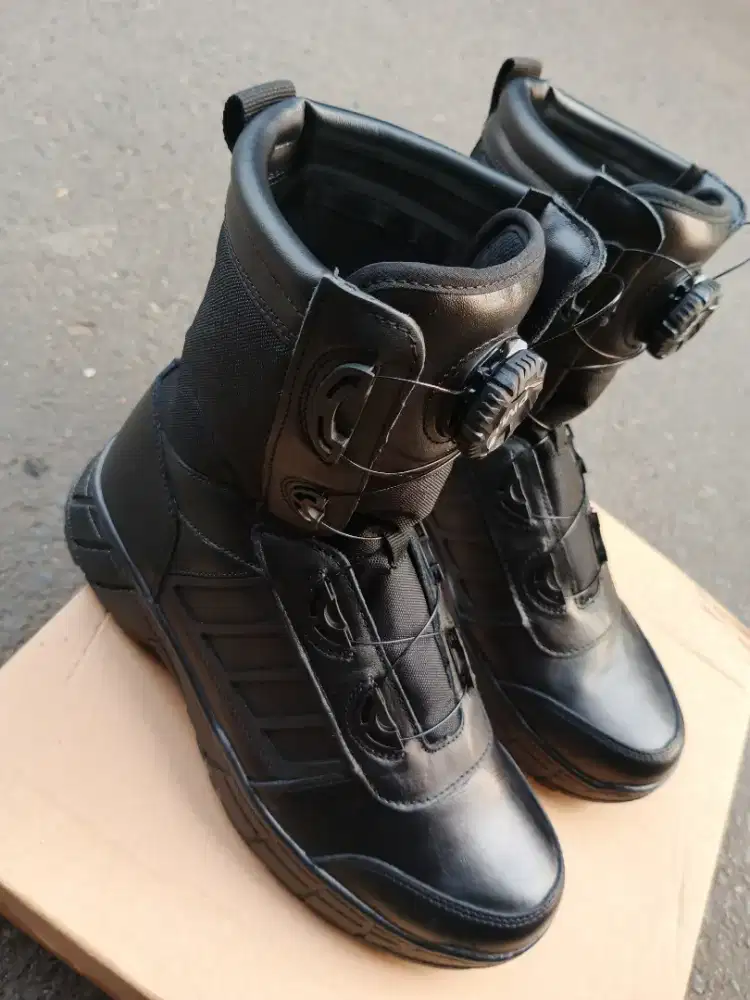 Jual sepatu pdl polri size 41 tali putar original bisa kirim bayar cod
