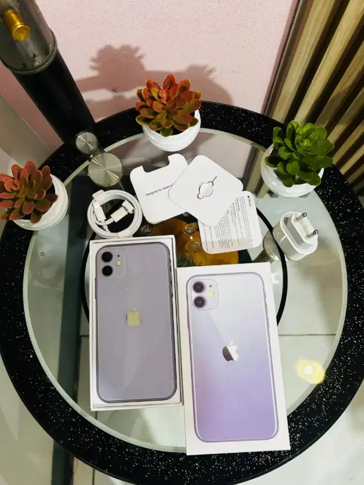 iPhone 11 64gb Purple