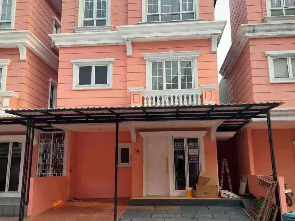 Disewakan Rumah 3 Lantai Ada Ac Dan Kanopi di Cluster Omaha - Paramount - Gading Serpong - Tangerang