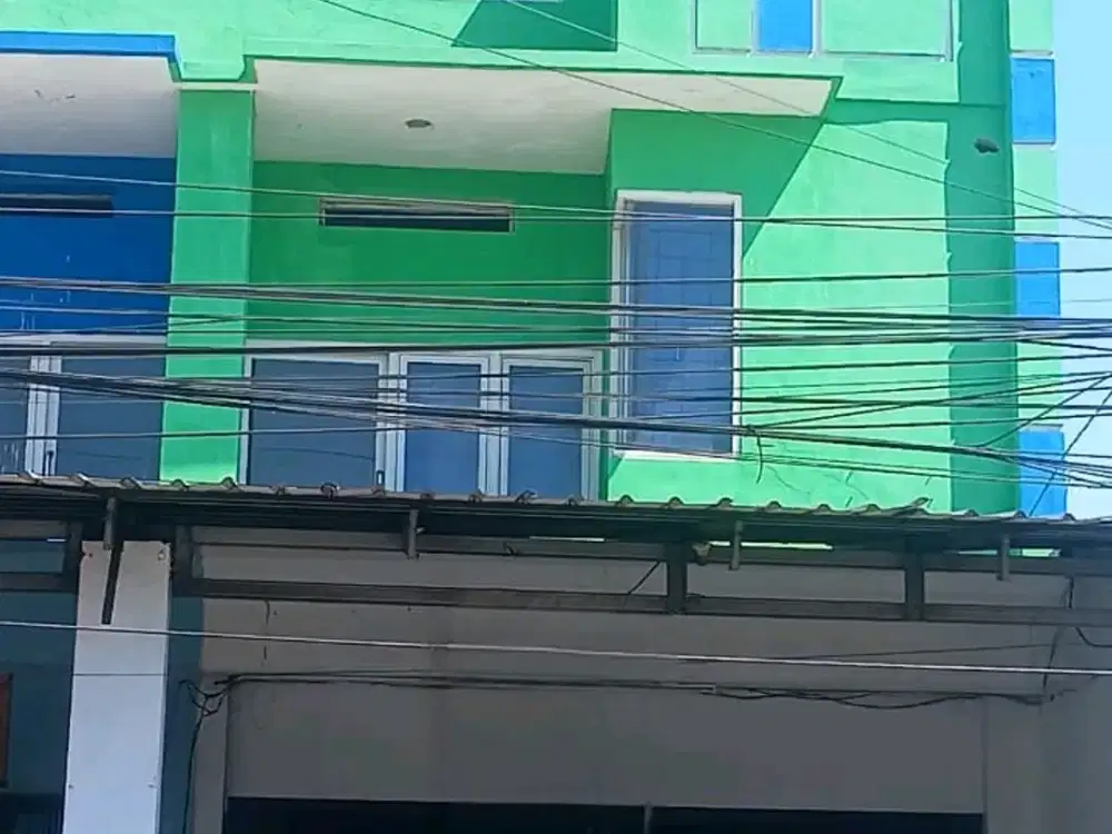 ruko dekat jalan raya cemengkalang