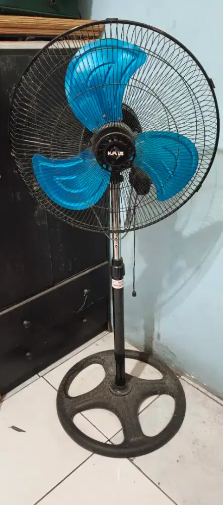 Kipas angin berdiri