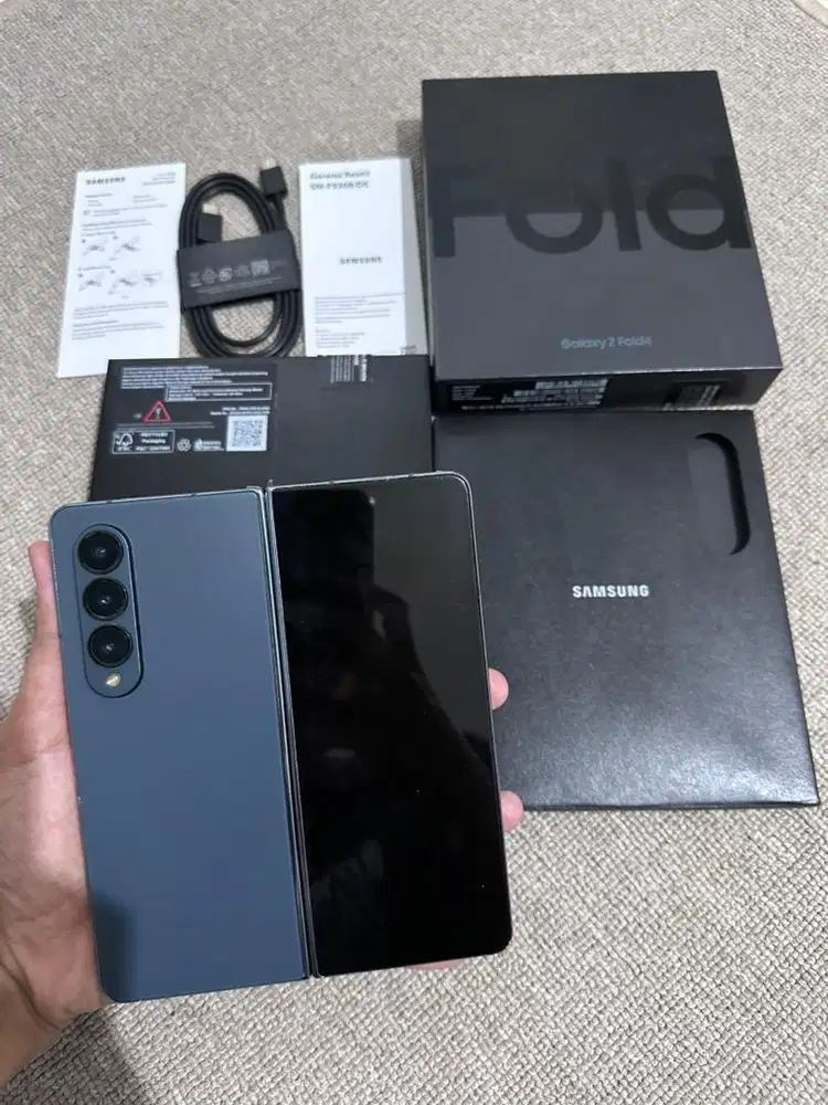 Samsung z fold 4 12/512b resmi sein fullset