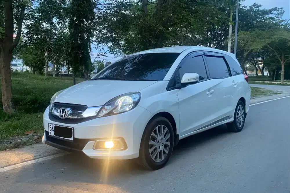 Honda mobilio 2014