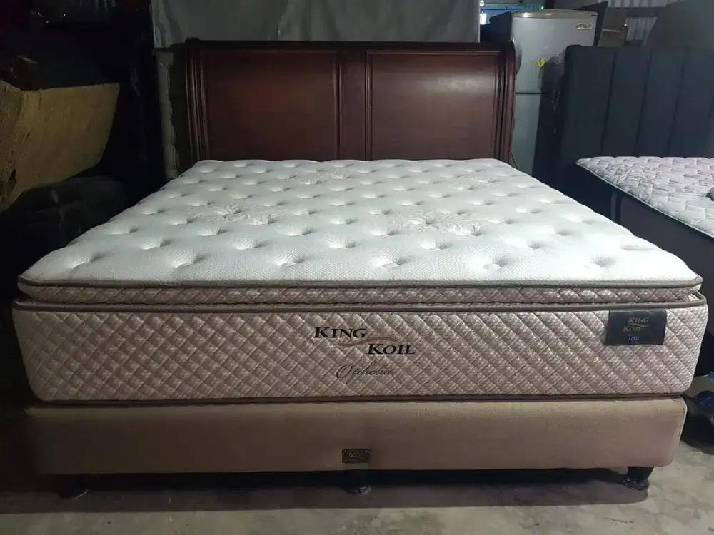 DIJUAL SPRINGBED KING KOIL TYPE OPHELIA AGM 180X200 FULL SET BEKAS 90%