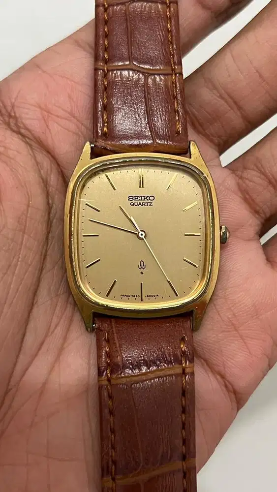 Jam tangan seiko tank