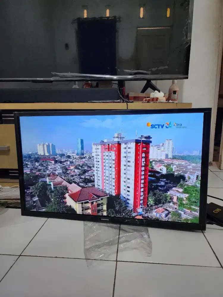 TV Samsung Digital 32 inci - masih mulus normal