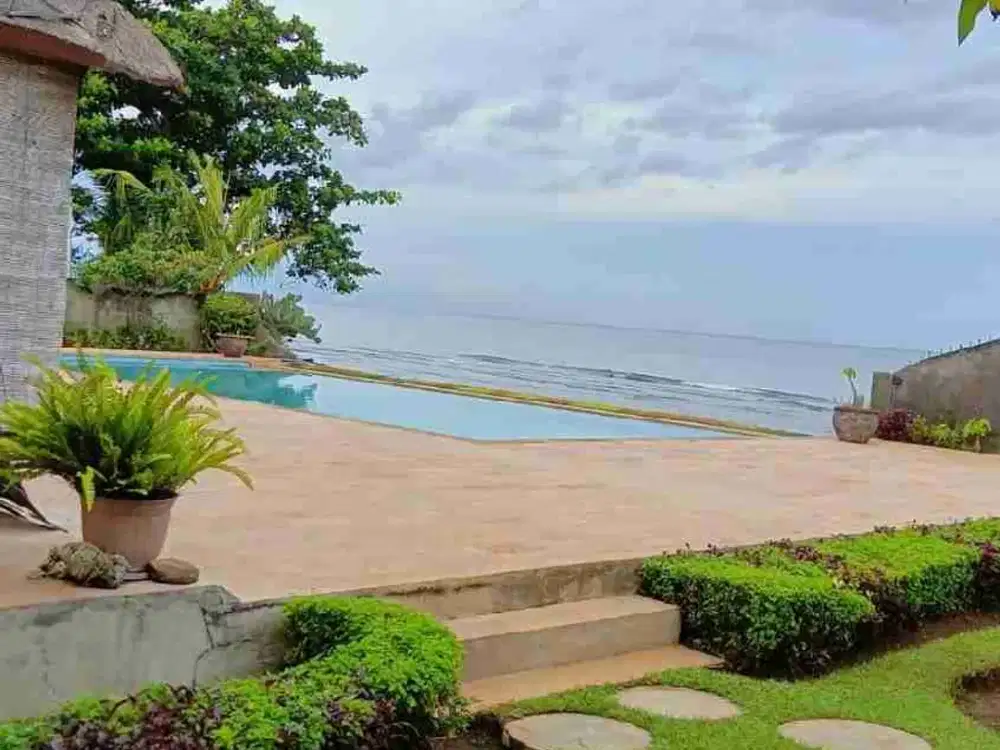 Villa Los Pantai Lovina dengan Kolam Renang Pribadi