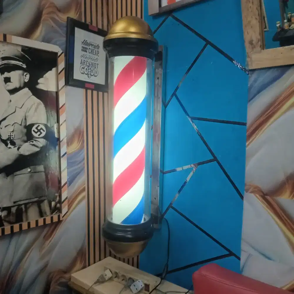 Lampu barbershop barberpole