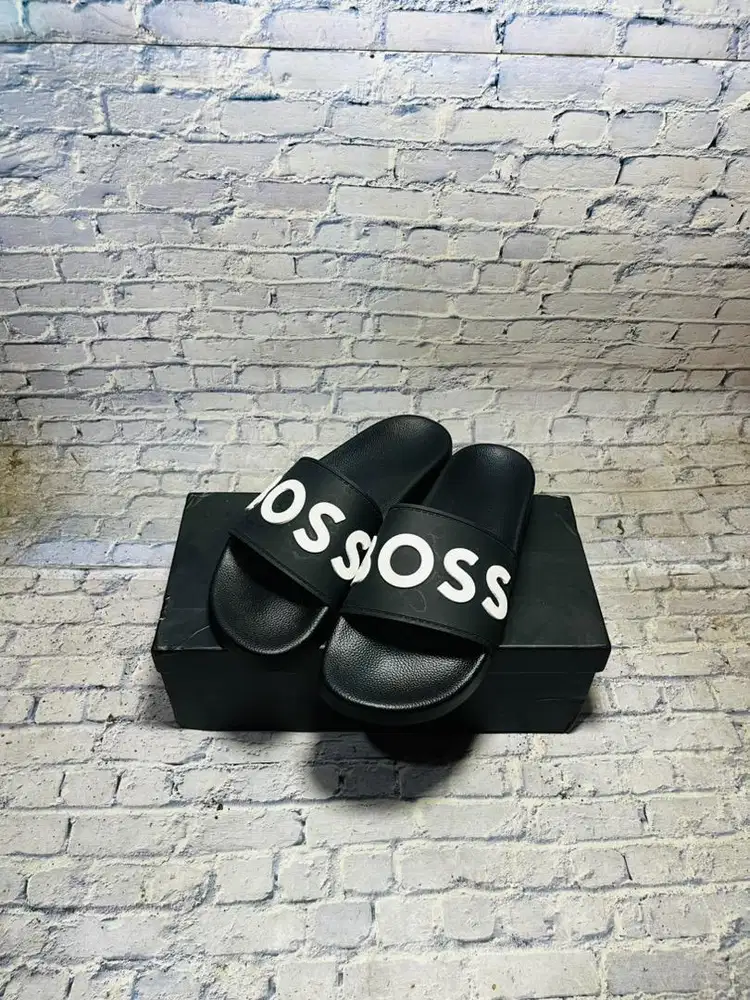 Sendal Boss size 40